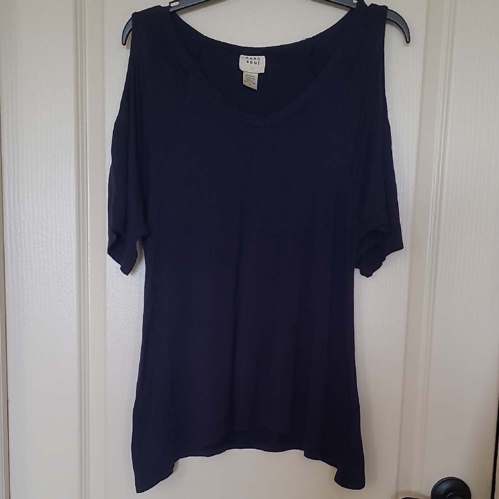 55. NEON SOUL Women's Navy Cold Shoulder Top Size M